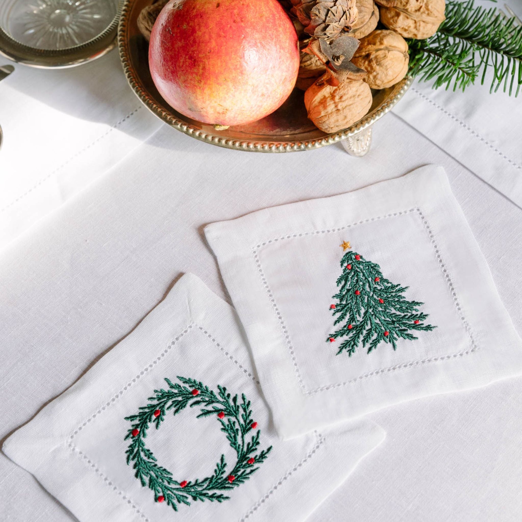 Roupa de mesa Mafra com bordados de Natal