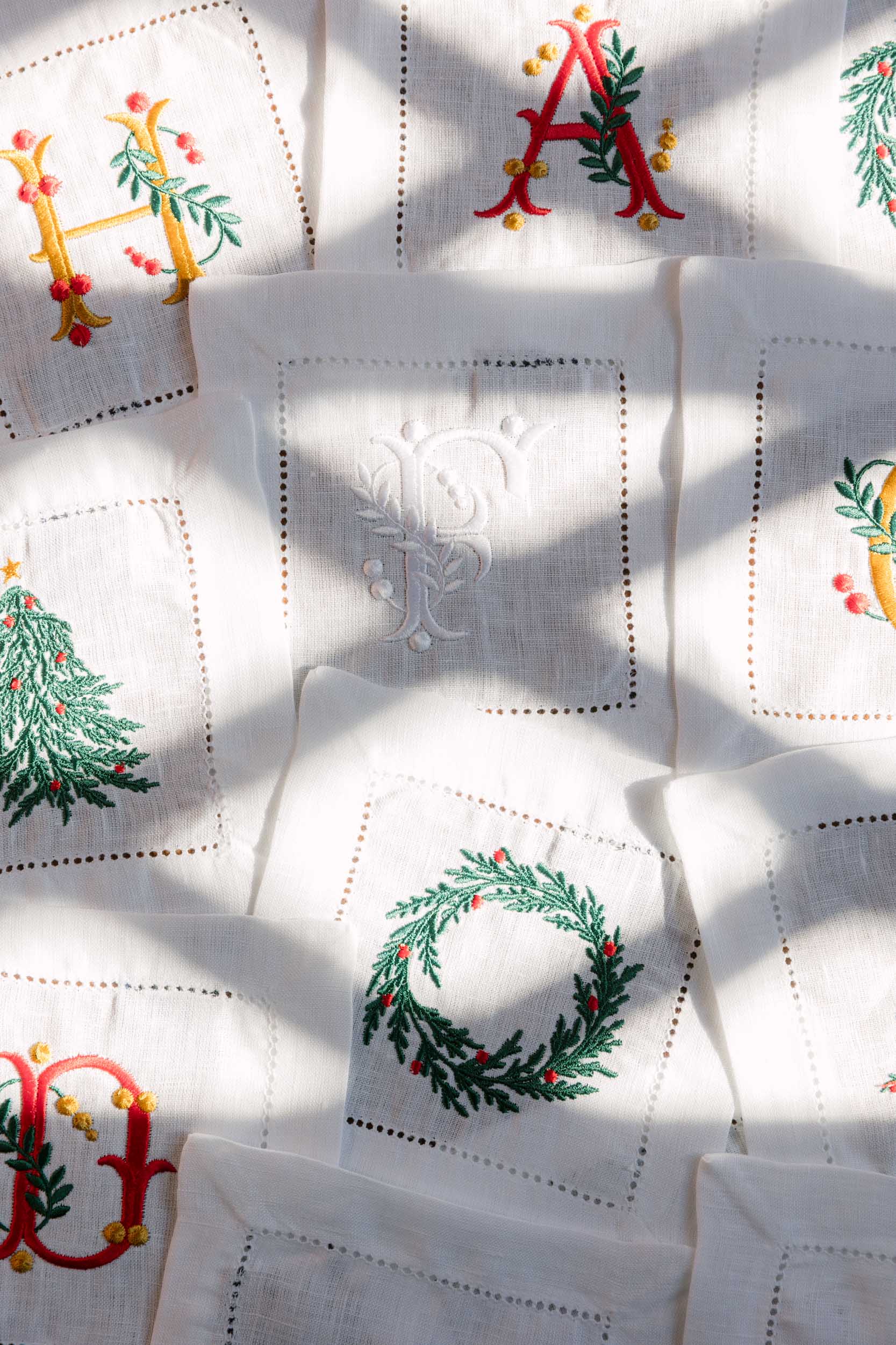 Mafra table linen with Christmas embroidery