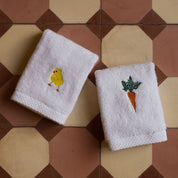 Serviettes de bain Luxus blanches, en coton, avec motifs de Pâques brodés