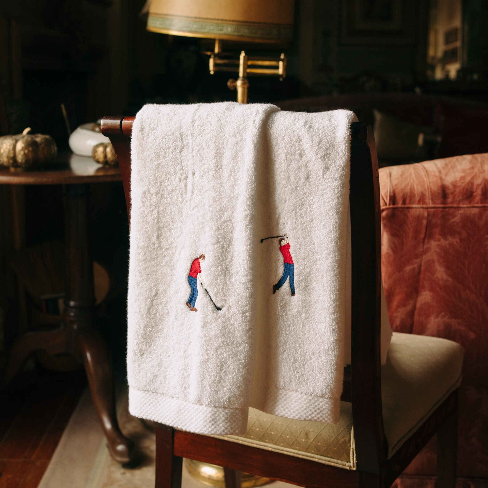 torres-novas-bath-embroidery-retro-guest-towel-golfers-lifestyle-1.jpg