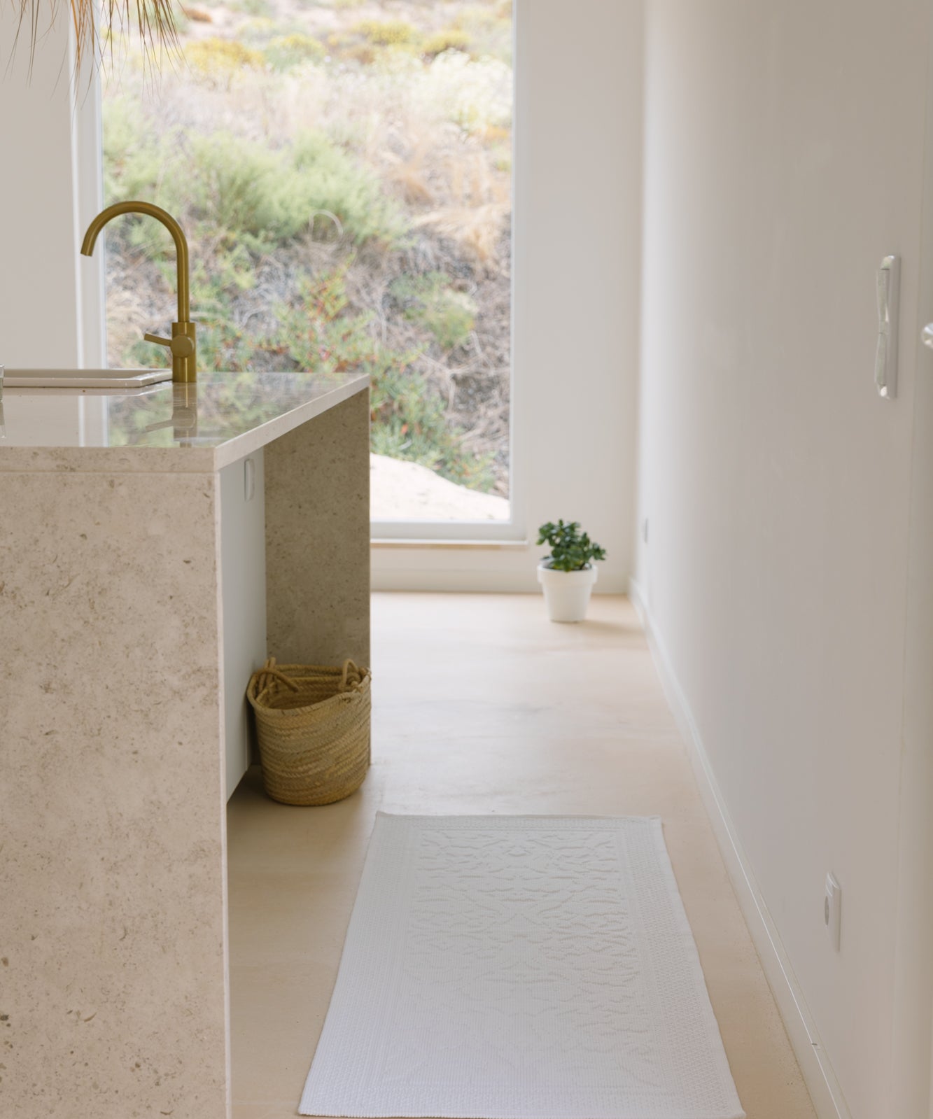 torres-novas-bath-mat-tomar-product-white-3.jpg
