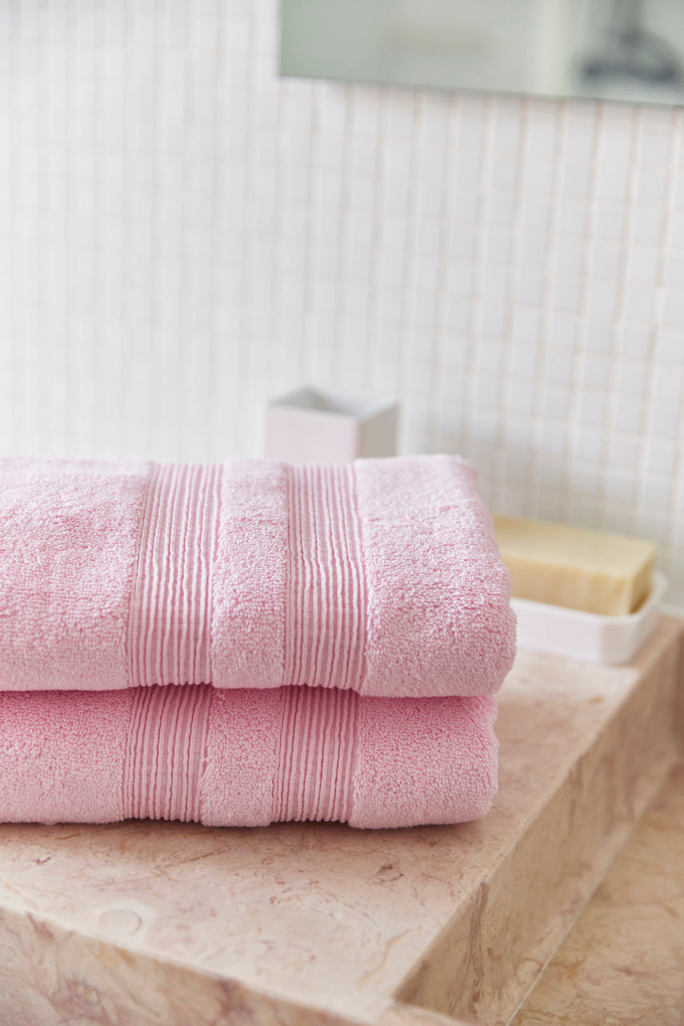 torres-novas-elegance-bath-towels-product-baby-pink-4.jpg