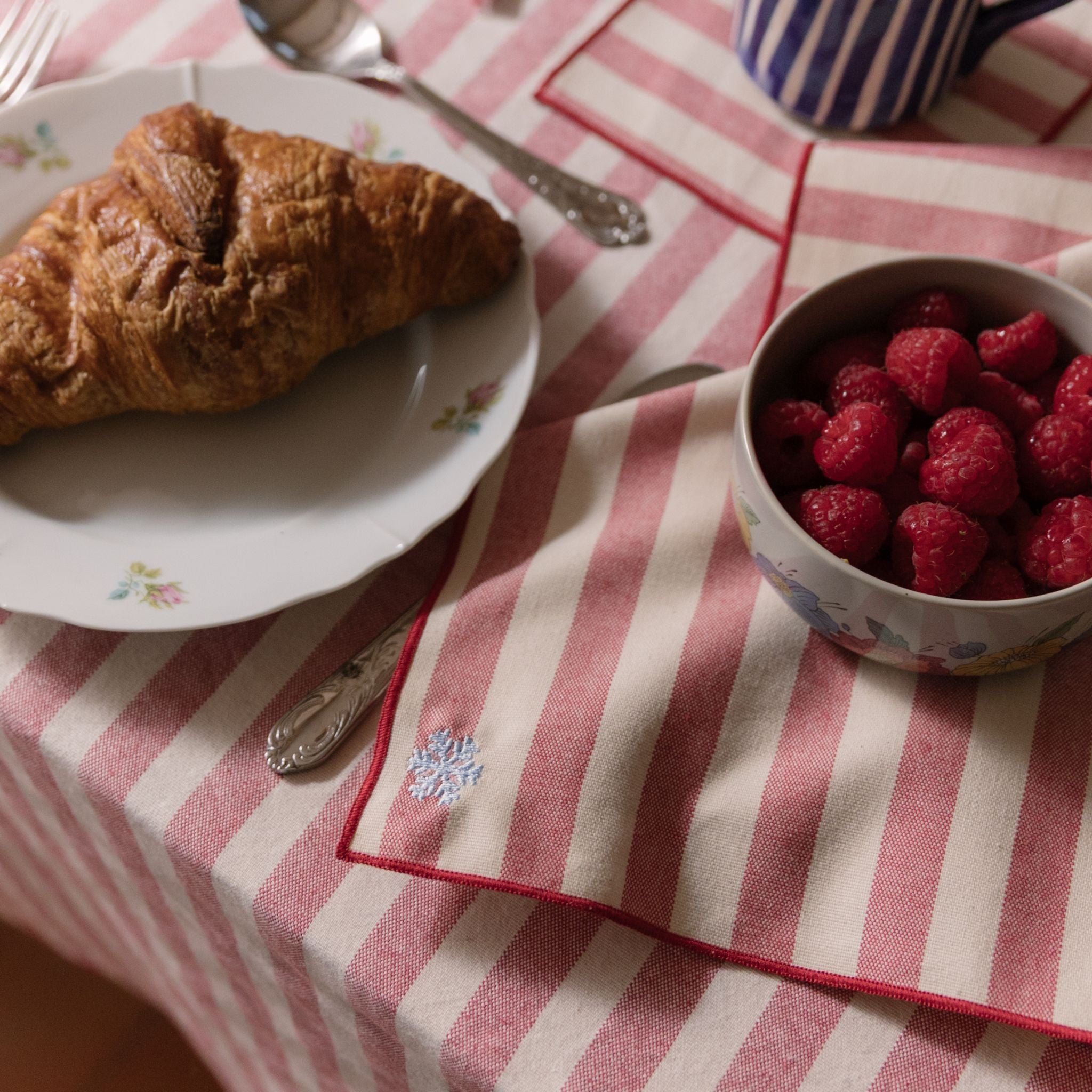 Servilletas con bordados navideños Barra