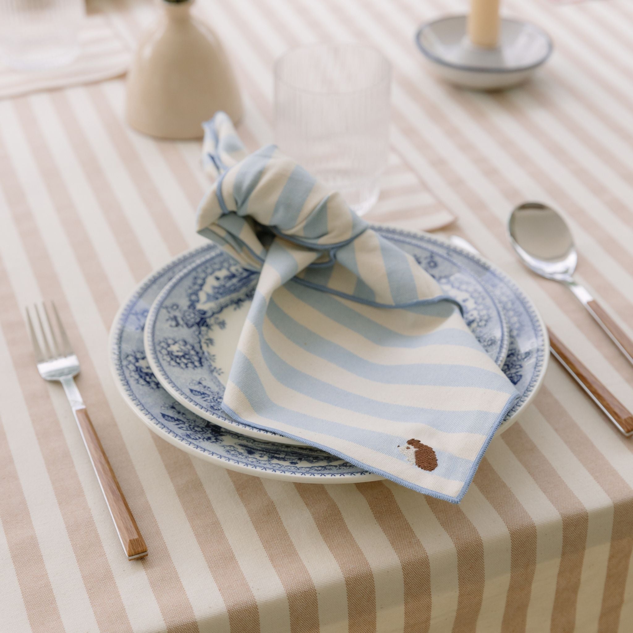 torres-novas-table-barra-embroidery-fall-napkin-blue-sky-lifestyle-7.jpg