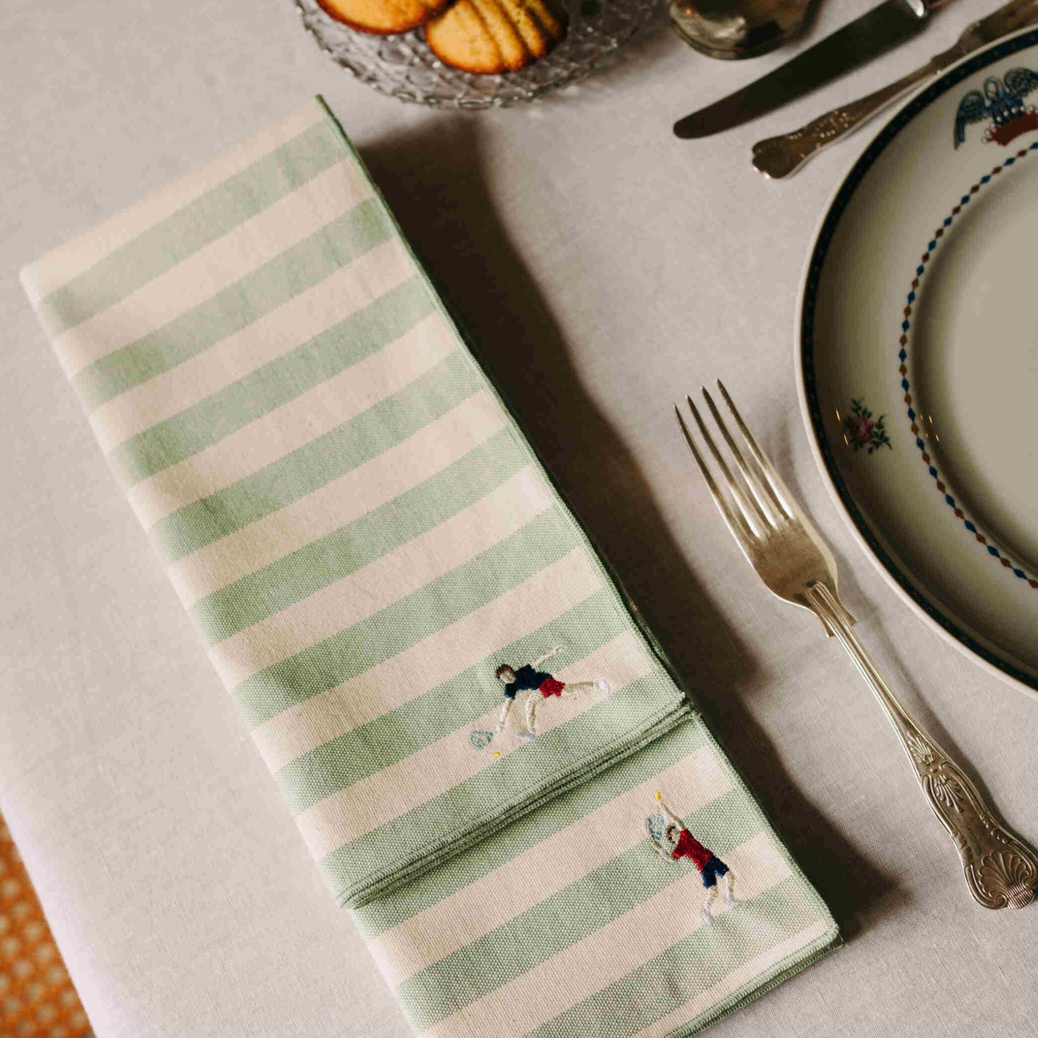 Barra napkin with retro sportsmen