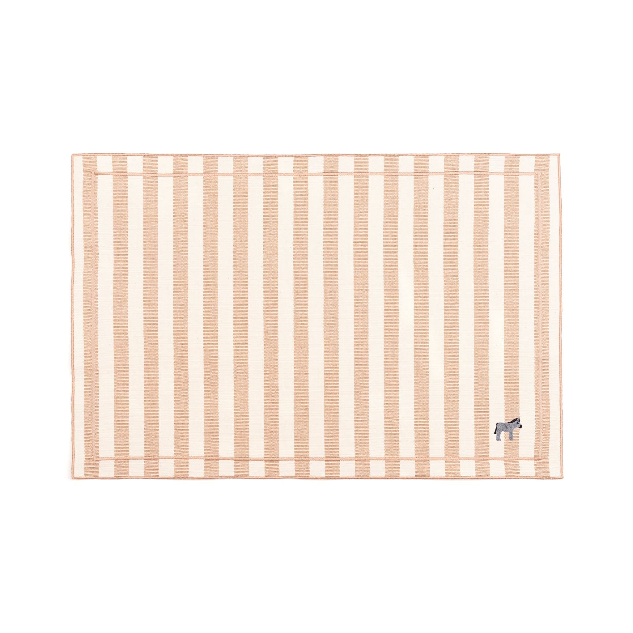 Barra cotton table linen with embroidered farm animals