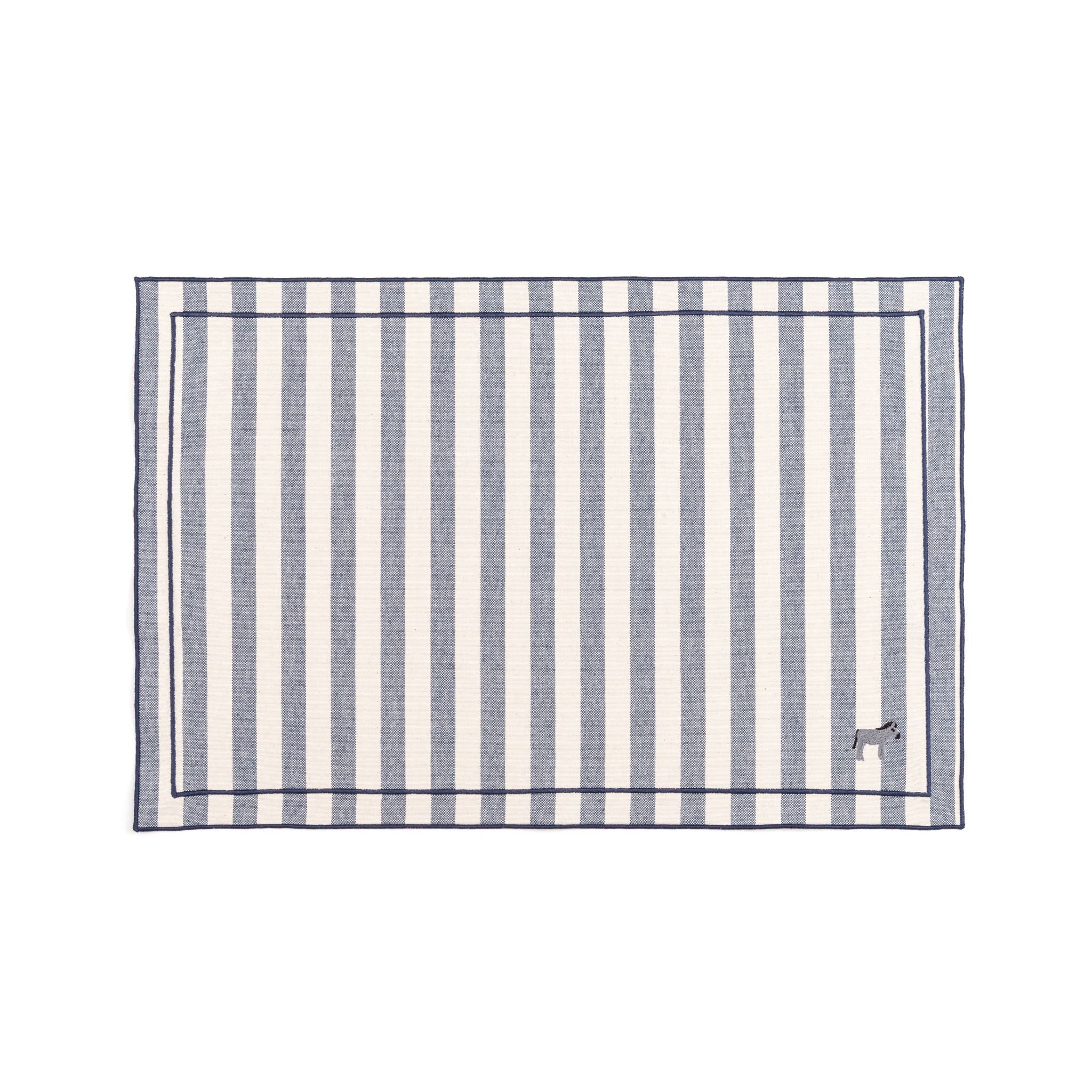 Barra cotton table linen with embroidered farm animals