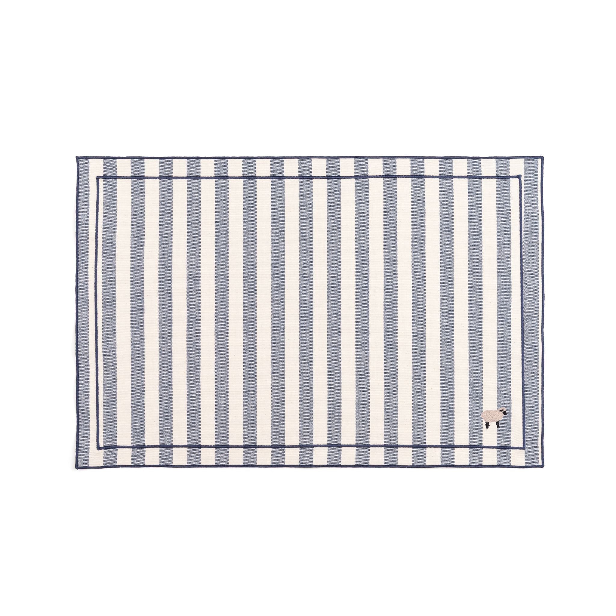 Barra cotton table linen with embroidered farm animals