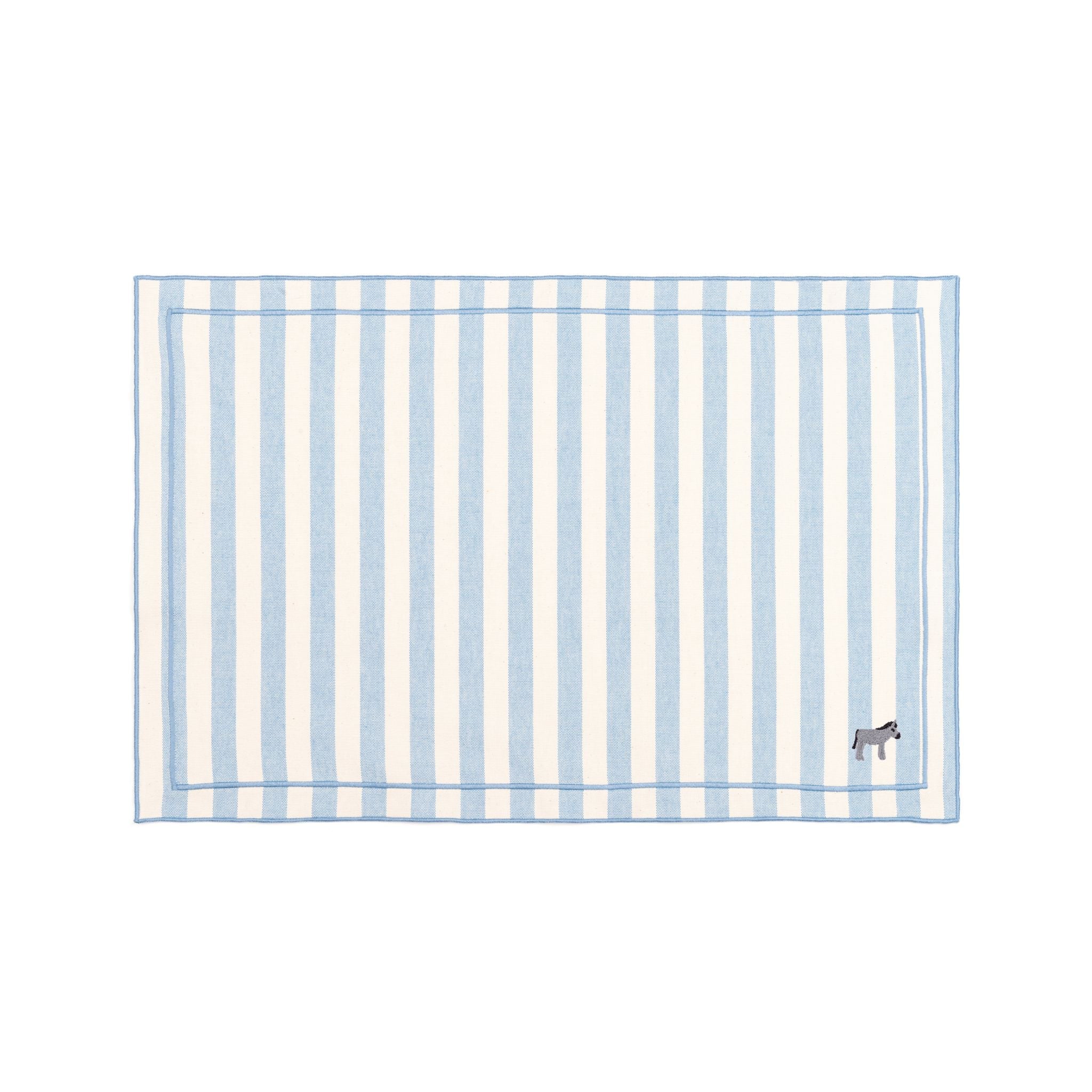 Barra cotton table linen with embroidered farm animals