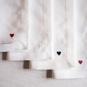 Guardanapos Mafra com bordados de coração
