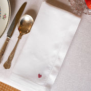 Guardanapos Mafra com bordados de coração