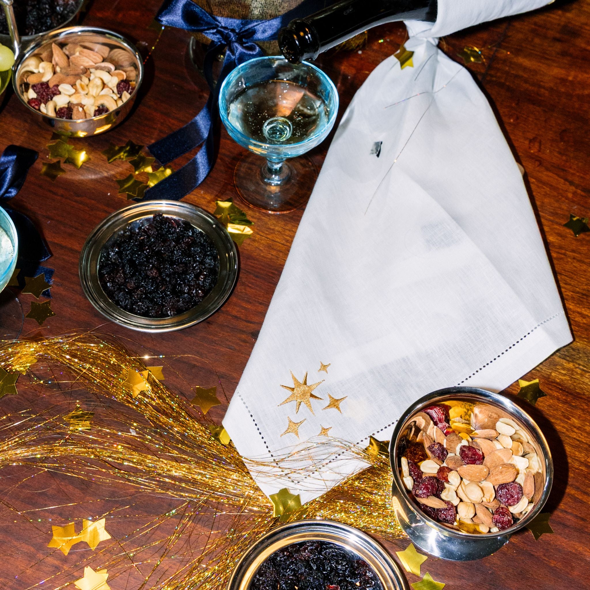 Mafra linen with stars embroidery