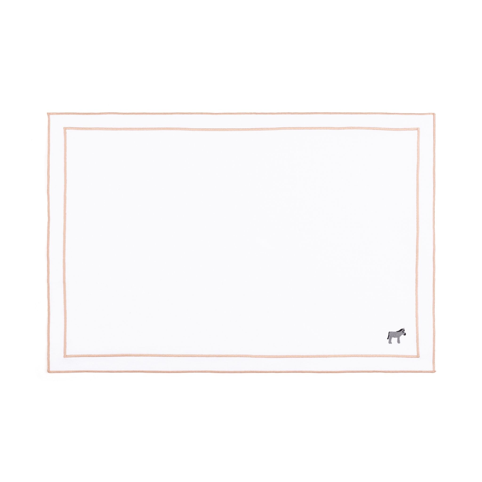 Nazaré white cotton table linen with embroidered farm animals