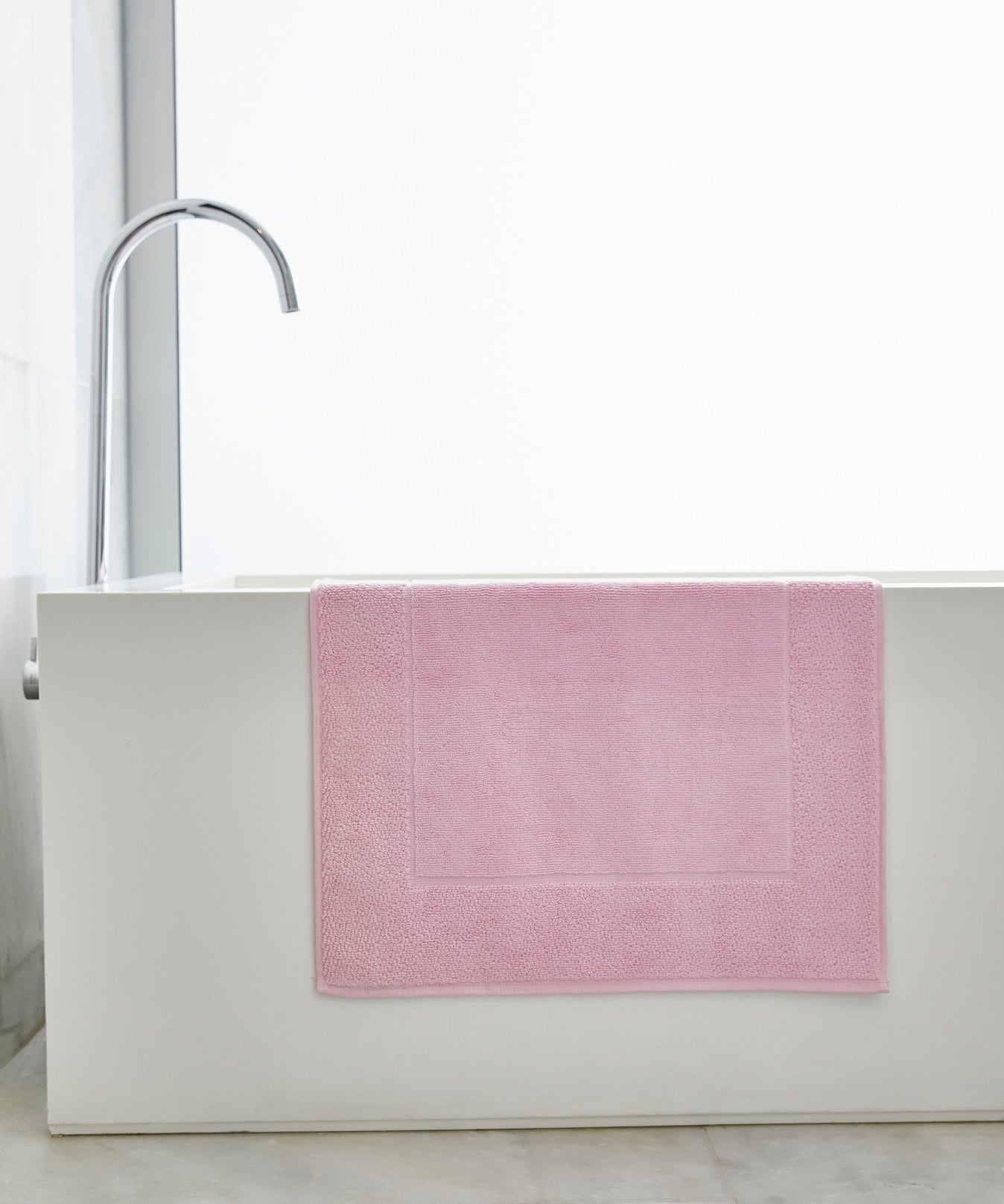Baby pink bath mat - Torres Novas